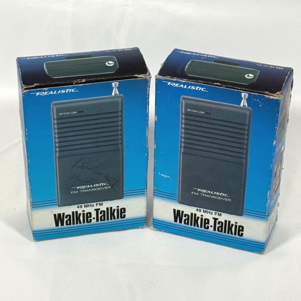 Realistic Walkie-Talkie FM Transceiver Set Black TRC-505 Vintage 49MHz